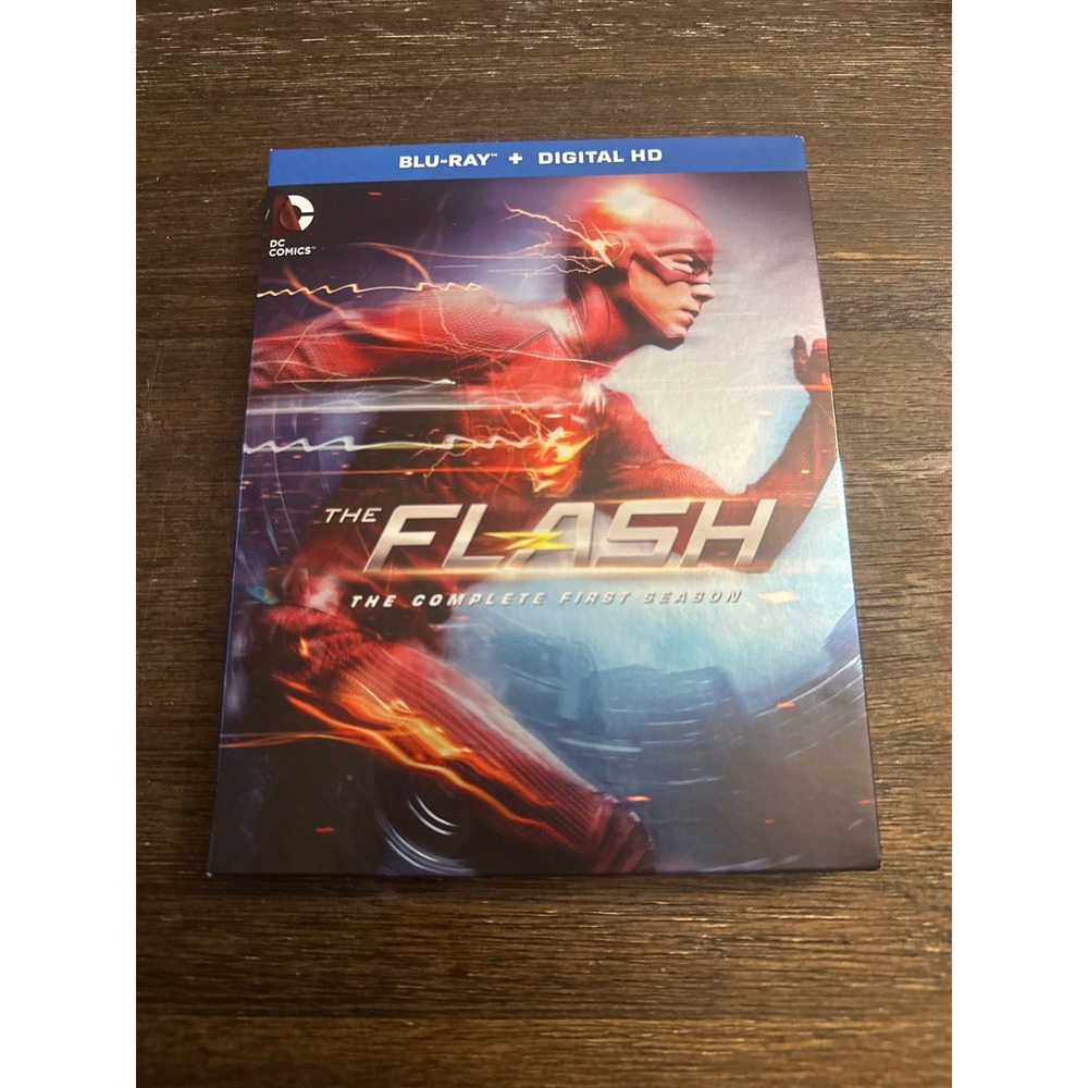 The Flash The Complete First‎ Season Blu-ray DC Comics 4-Disc Set with Slipcover
